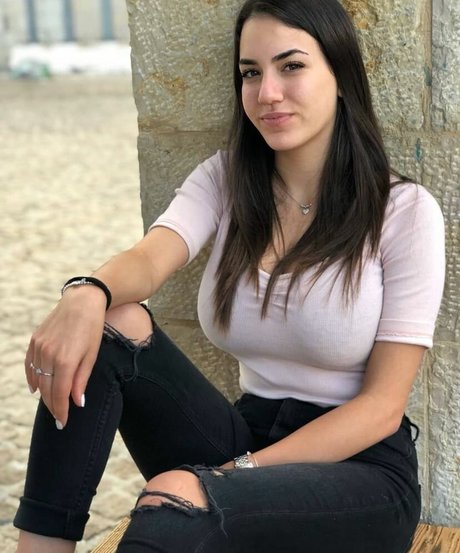 Sara Avni