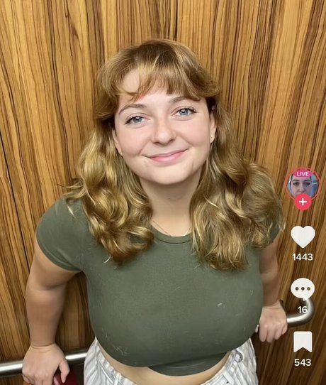 Foto desnuda filtrada de OnlyFans de Shrekslave666