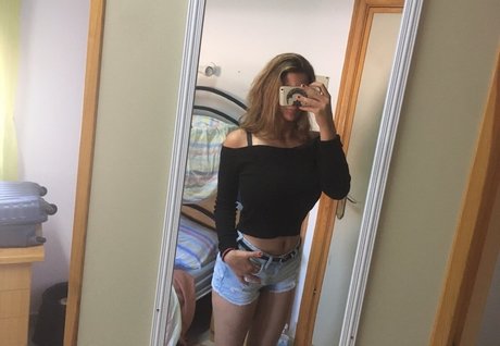 Elissa T
