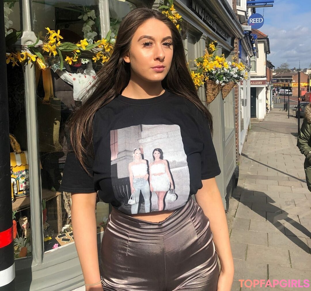 Foto desnuda filtrada de OnlyFans de Soph Alice #149 Foto desnuda filtrada de OnlyFans de Soph Alice #149