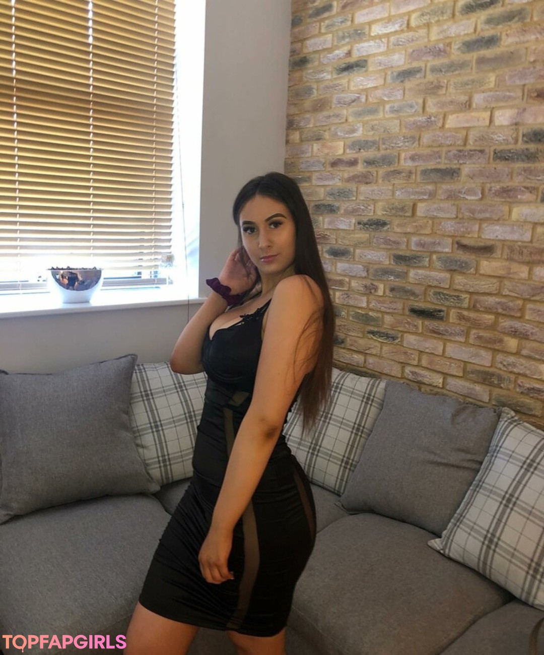 Foto desnuda filtrada de OnlyFans de Soph Alice #99 Foto desnuda filtrada de OnlyFans de Soph Alice #99