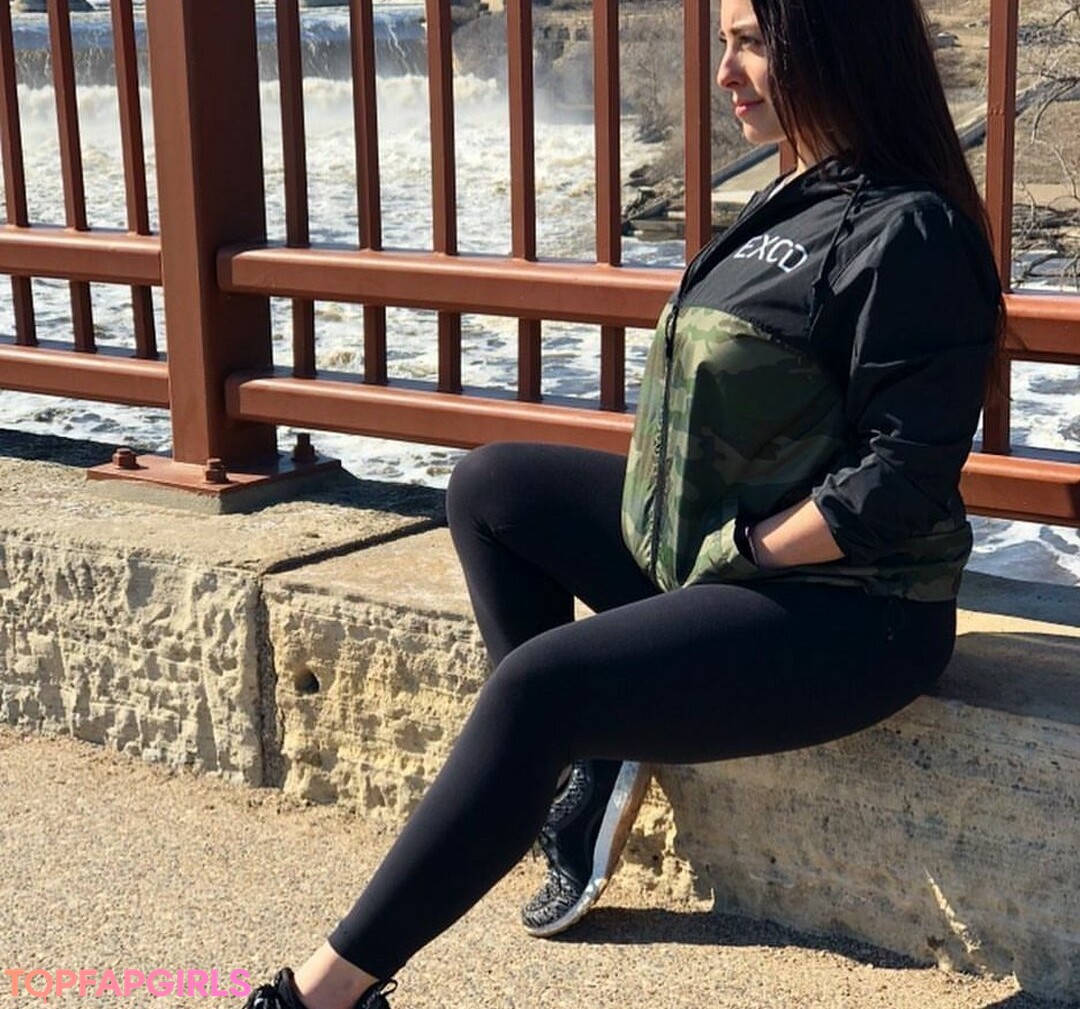 Foto desnuda filtrada de OnlyFans de Sydney Martichuski #74 Foto desnuda filtrada de OnlyFans de Sydney Martichuski #74