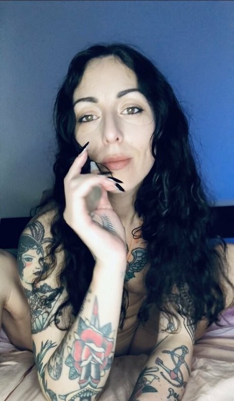 Foto desnuda filtrada de OnlyFans de Mistress Elena Asmr