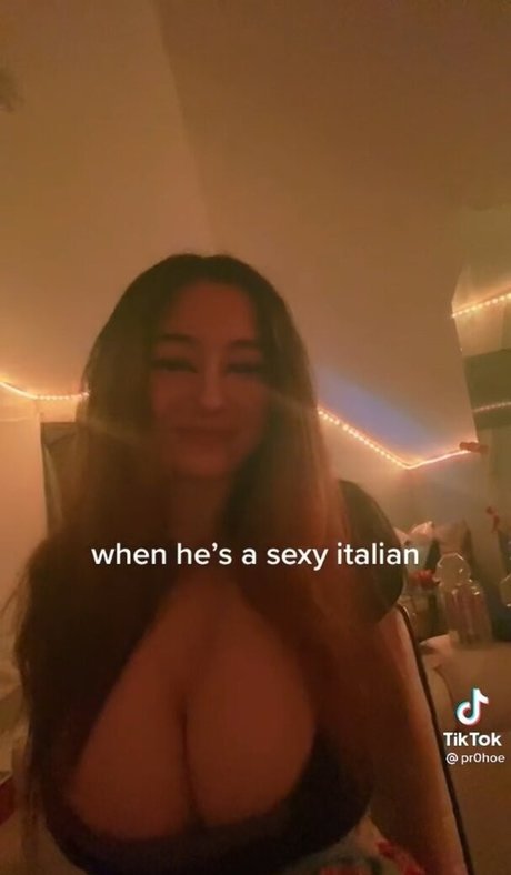 Ava Francisca