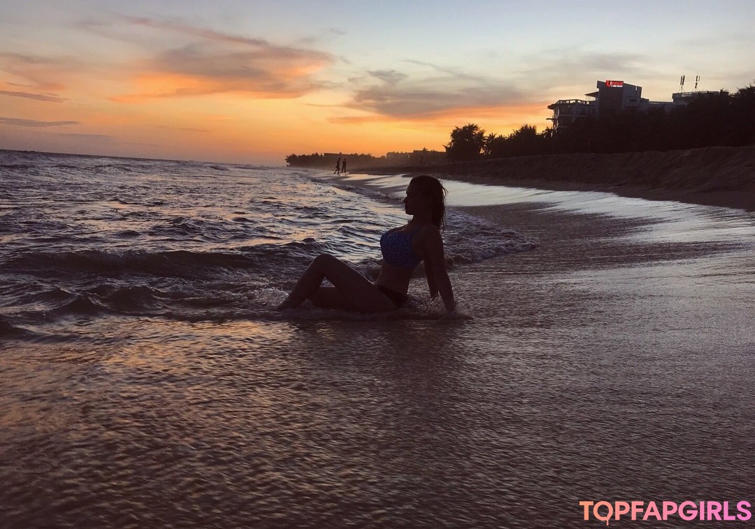 Foto desnuda filtrada de OnlyFans de Sveta Koltunova #88 Foto desnuda filtrada de OnlyFans de Sveta Koltunova #88