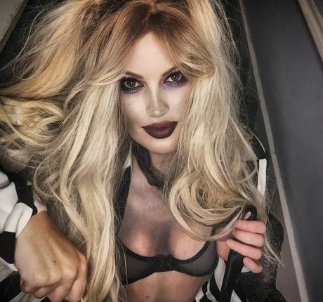 Foto desnuda filtrada de OnlyFans de Vicki Walker