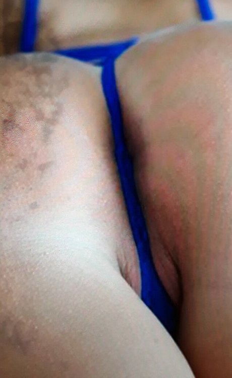 Foto desnuda filtrada de OnlyFans de Laxmily