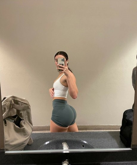 Courtney Dow