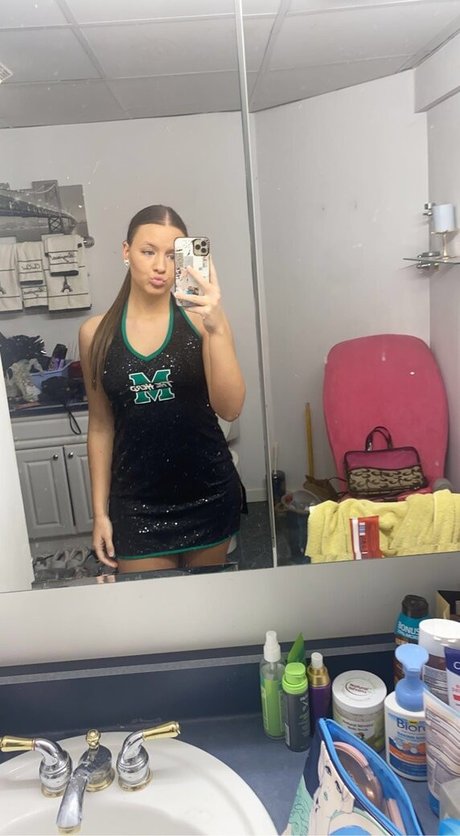Foto desnuda filtrada de OnlyFans de Alexus Emerson
