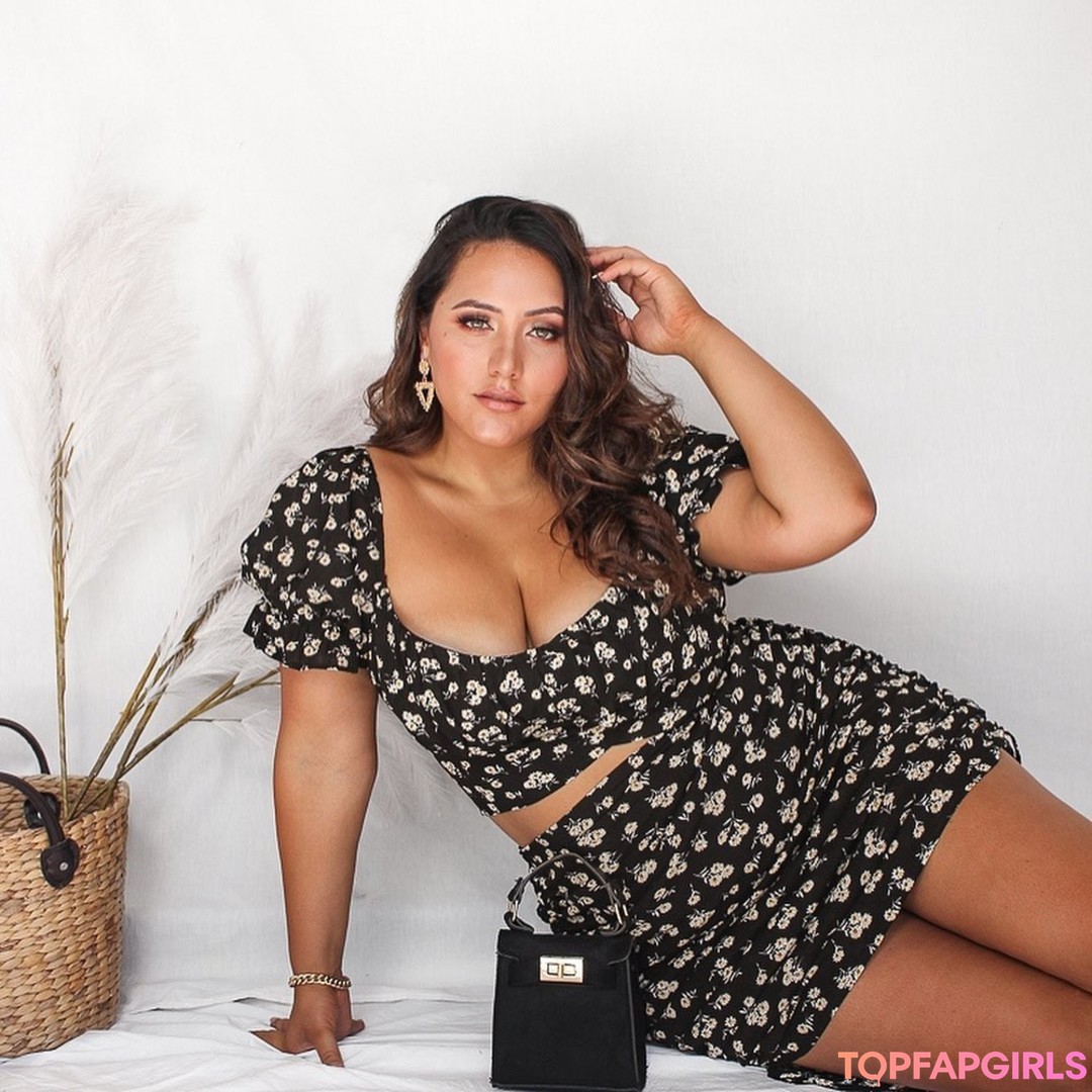 Foto desnuda filtrada de OnlyFans de Yasmine Minovski #141 Foto desnuda filtrada de OnlyFans de Yasmine Minovski #141