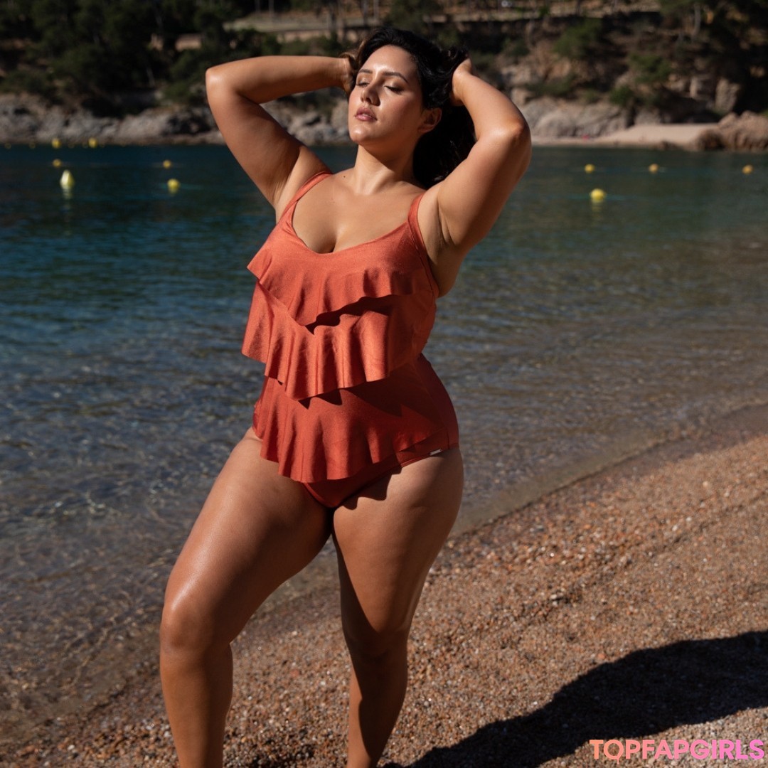 Foto desnuda filtrada de OnlyFans de Yasmine Minovski #223 Foto desnuda filtrada de OnlyFans de Yasmine Minovski #223
