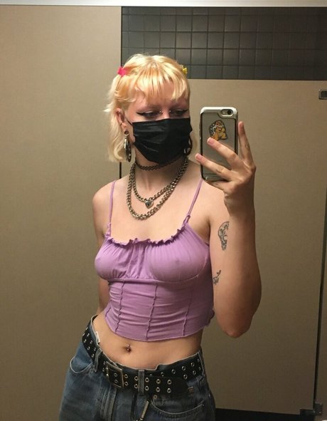 Gothbimboxxx