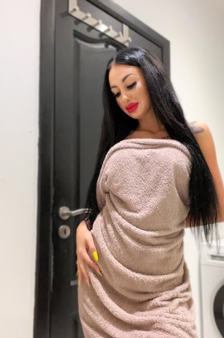 Foto desnuda filtrada de OnlyFans de Deeaxoxx