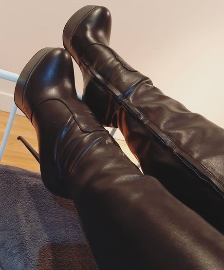 Foto desnuda filtrada de OnlyFans de Kay Morgan