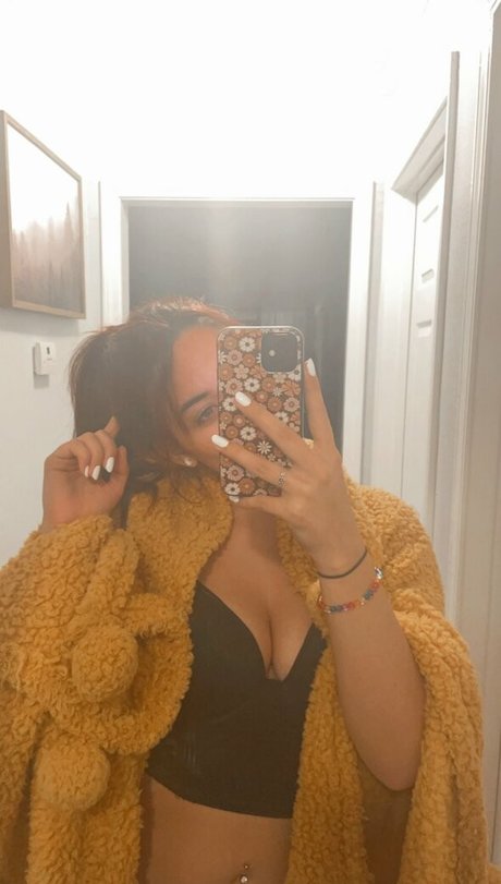 Foto desnuda filtrada de OnlyFans de rissaxtine