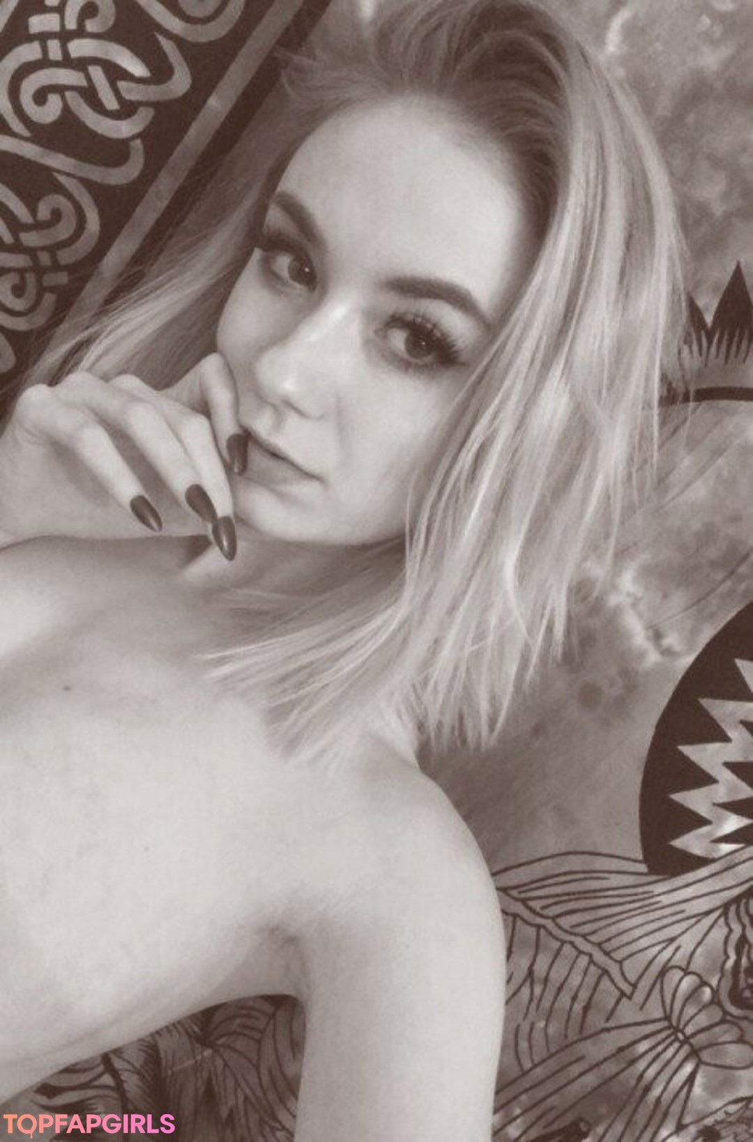 Foto desnuda filtrada de OnlyFans de Oddcavities #6 Foto desnuda filtrada de OnlyFans de Oddcavities #6