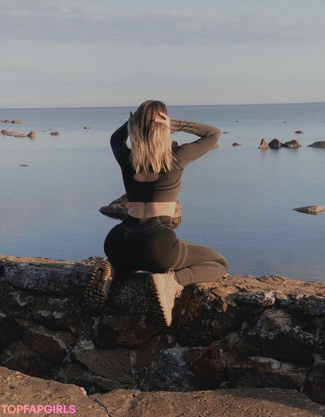 Foto desnuda filtrada de OnlyFans de Dollhole  Grabfuck #49 Foto desnuda filtrada de OnlyFans de Dollhole  Grabfuck #49