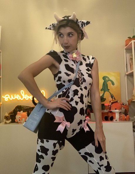 Foto desnuda filtrada de OnlyFans de Asmr Frivolousfox