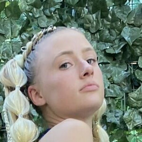 Foto desnuda filtrada de OnlyFans de Snowbunski