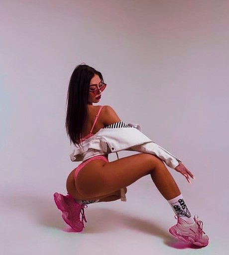 Foto desnuda filtrada de OnlyFans de Yakusheva Yana