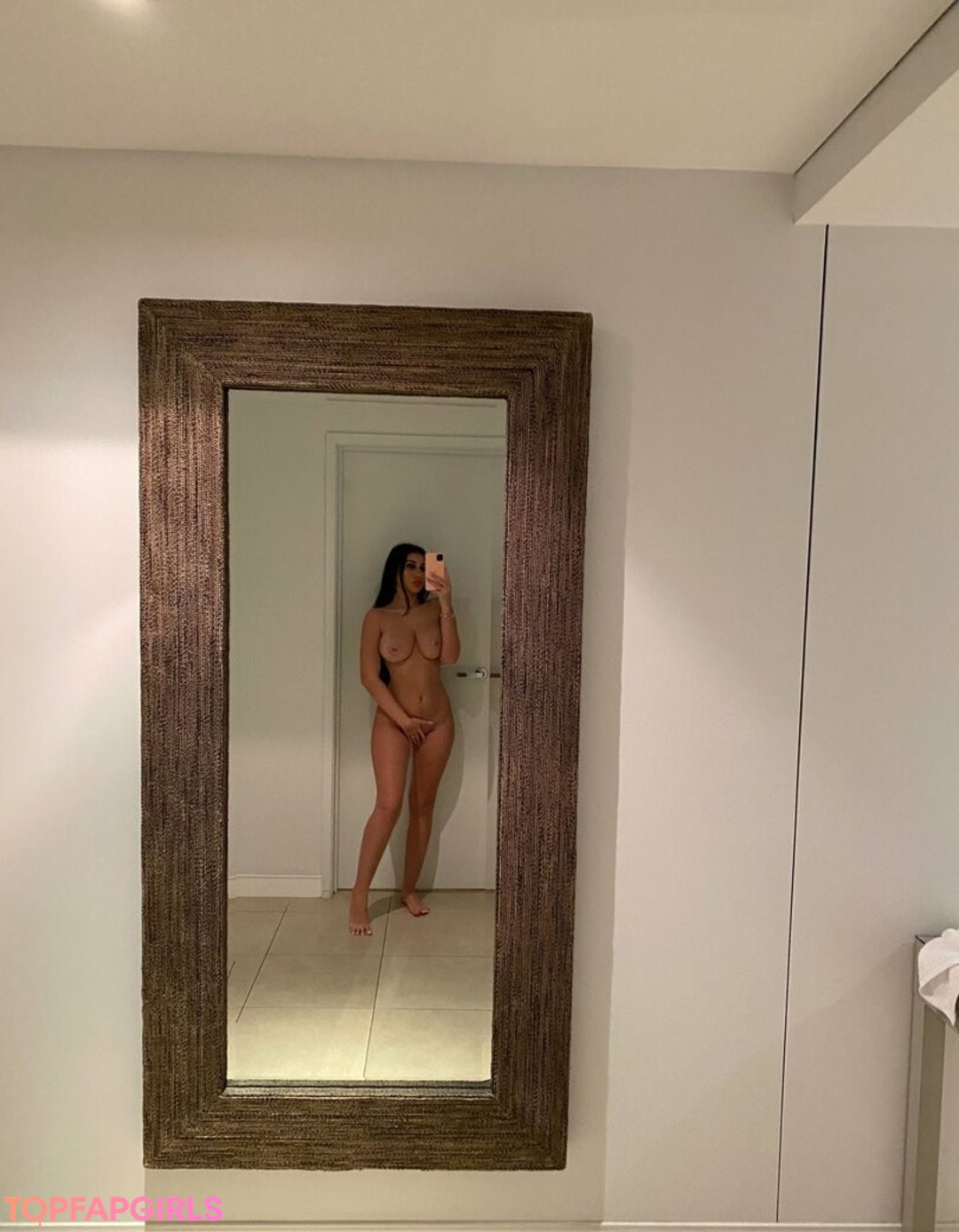 Foto desnuda filtrada de OnlyFans de Mikaelatesta #117 Foto desnuda filtrada de OnlyFans de Mikaelatesta #117