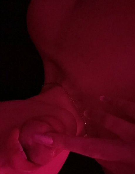 Foto desnuda filtrada de OnlyFans de Mikaelatesta