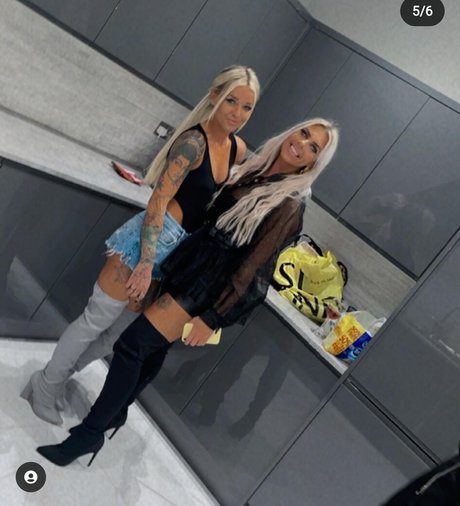 Foto desnuda filtrada de OnlyFans de Emma Jane Donald
