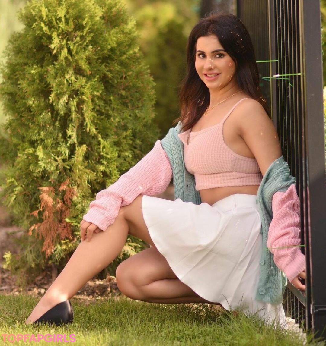 Foto desnuda filtrada de OnlyFans de Meetii Kalher #448 Foto desnuda filtrada de OnlyFans de Meetii Kalher #448