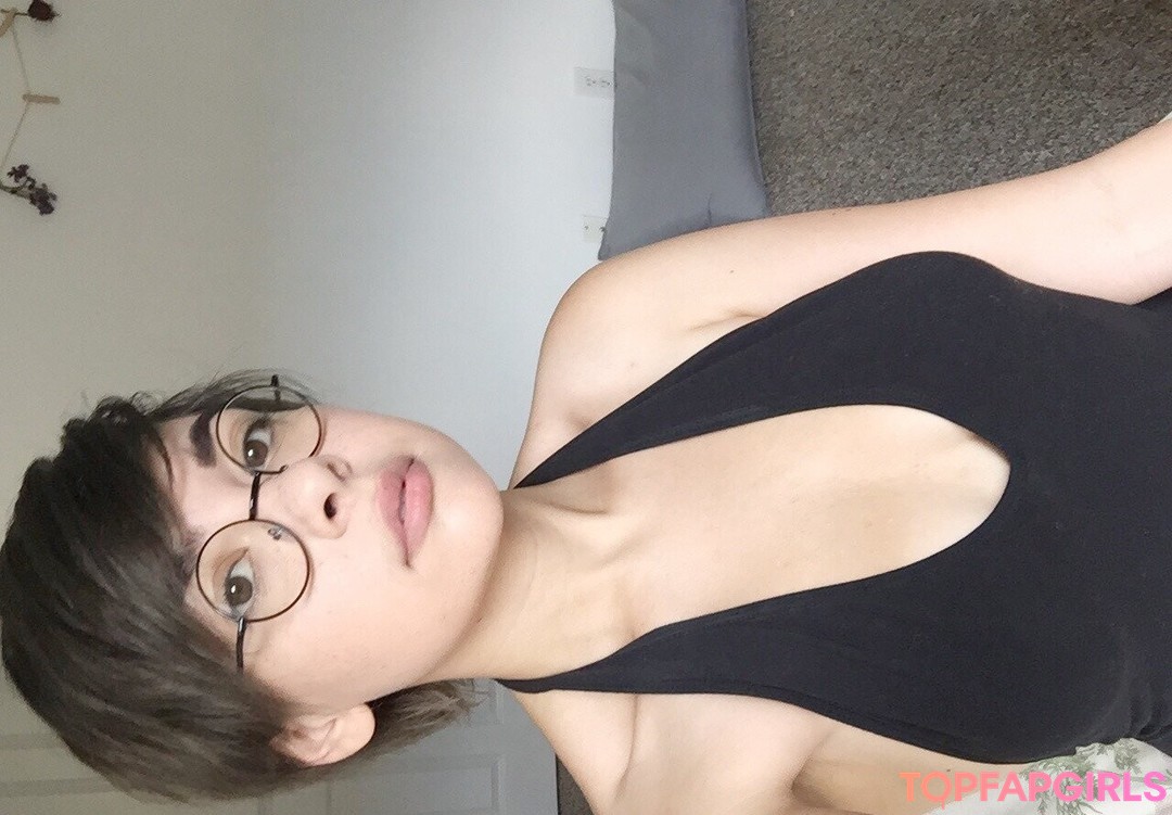 Foto desnuda filtrada de OnlyFans de Marsupialmami #10 Foto desnuda filtrada de OnlyFans de Marsupialmami #10