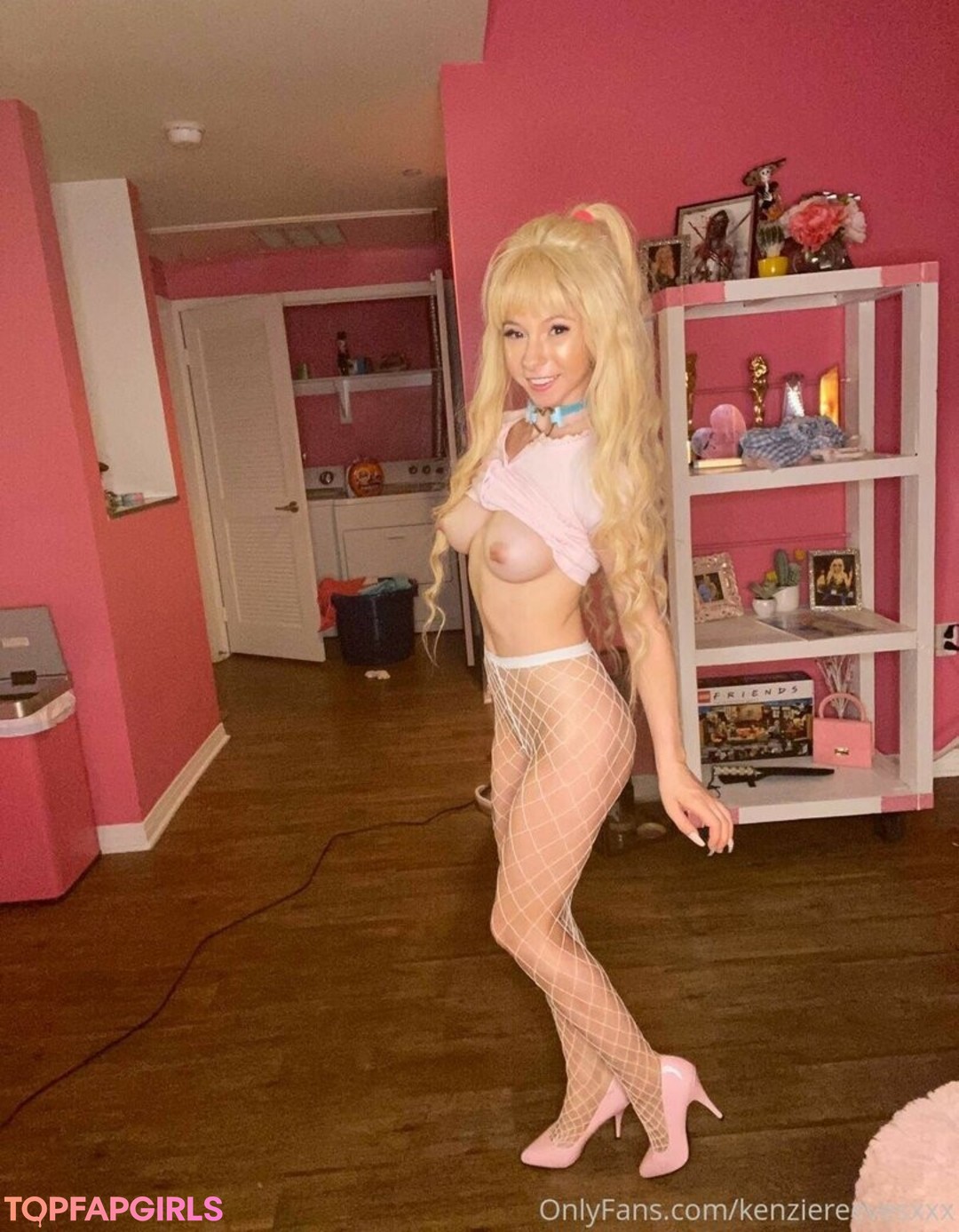 Foto desnuda filtrada de OnlyFans de Kenzie Reeves #235 Foto desnuda filtrada de OnlyFans de Kenzie Reeves #235