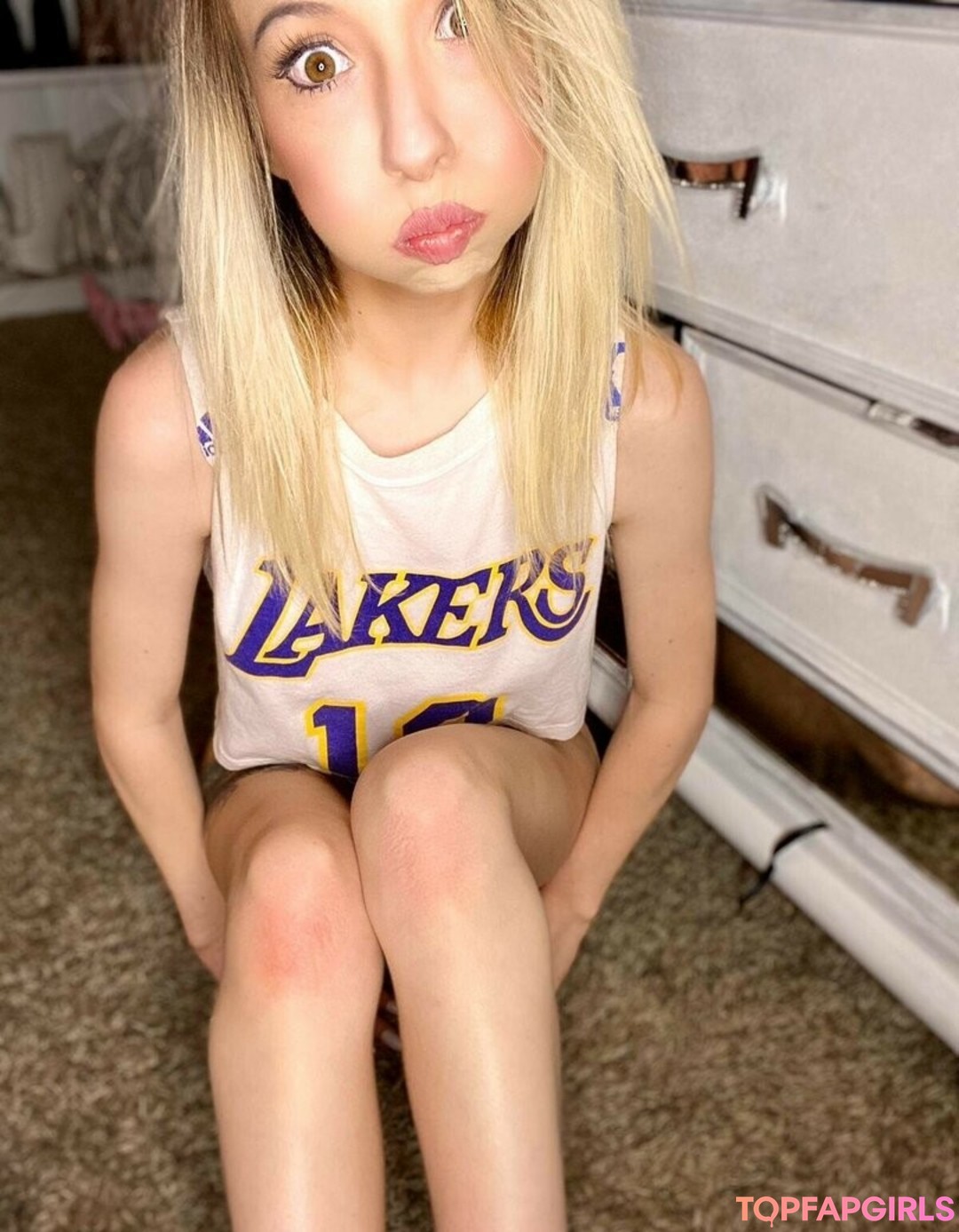 Foto desnuda filtrada de OnlyFans de Kenzie Reeves #321 Foto desnuda filtrada de OnlyFans de Kenzie Reeves #321