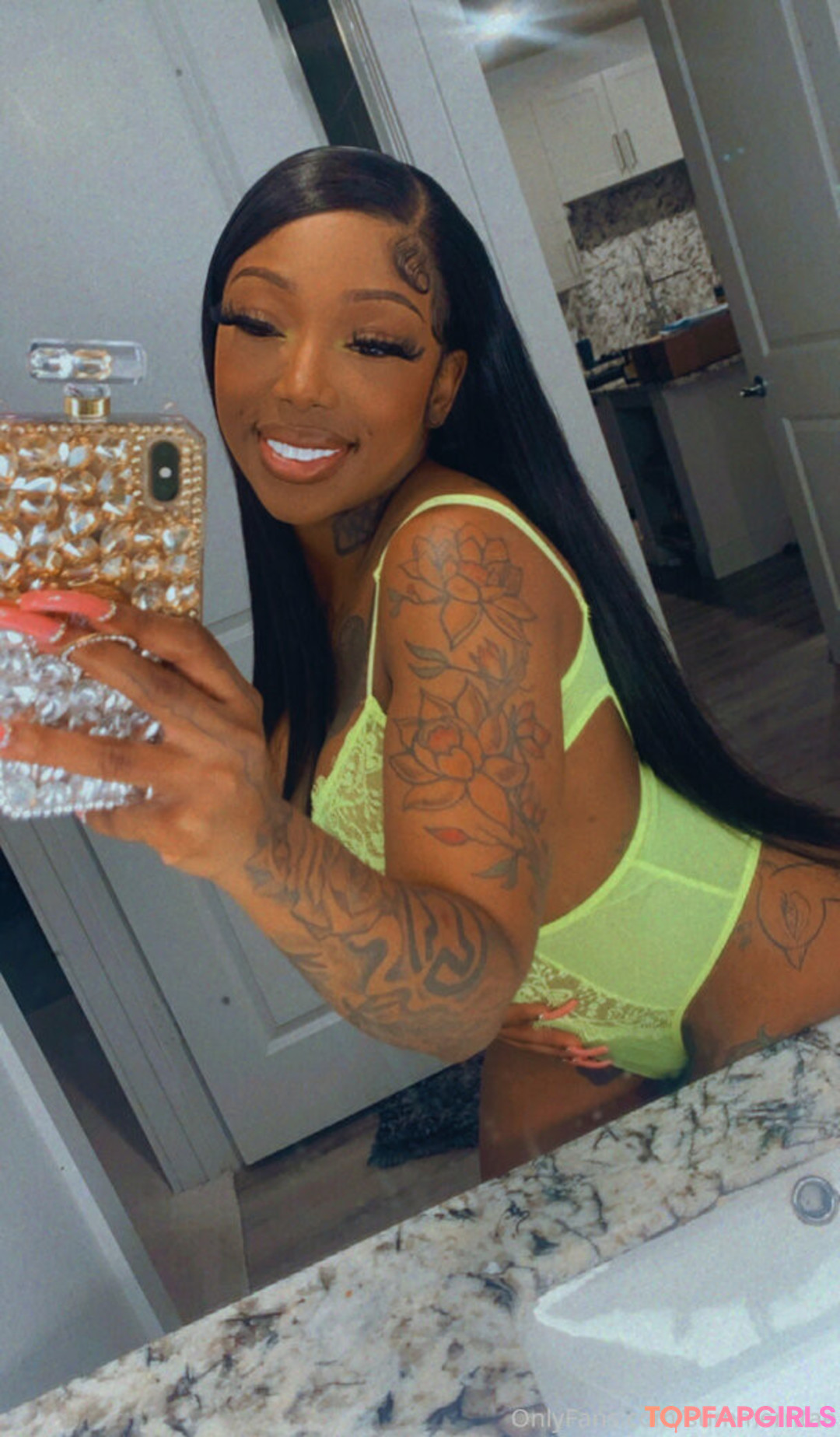 Foto desnuda filtrada de OnlyFans de Summerntae #47 Foto desnuda filtrada de OnlyFans de Summerntae #47