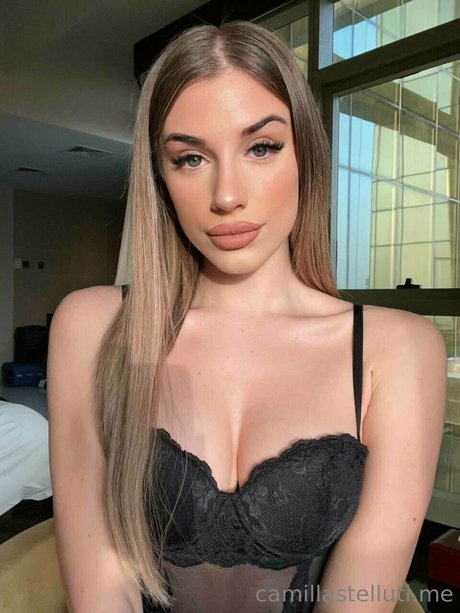 Camilla Stelluti