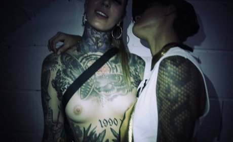 Foto desnuda filtrada de OnlyFans de Lisa Rocketcock