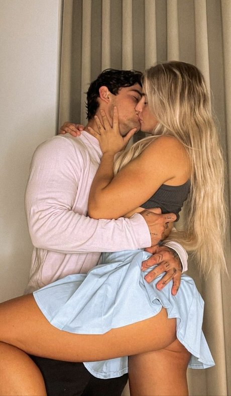 Foto desnuda filtrada de OnlyFans de Emma Hartley