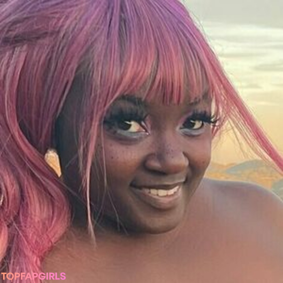 Foto desnuda filtrada de OnlyFans de Girlyvixxxen #501 Foto desnuda filtrada de OnlyFans de Girlyvixxxen #501