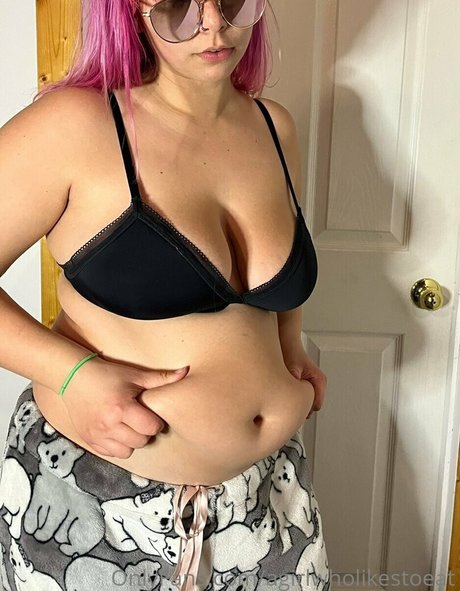 Agirlwholikestoeat