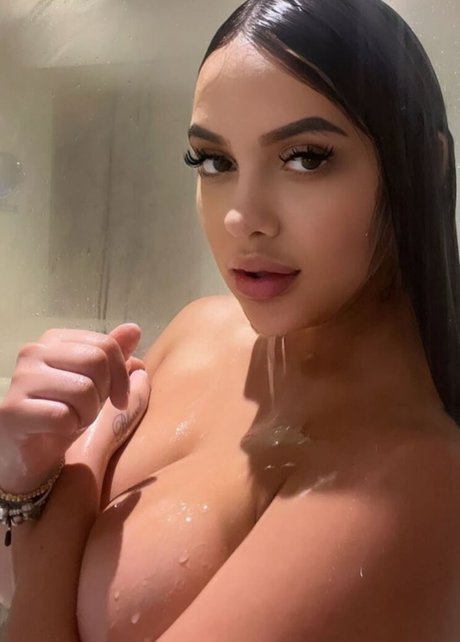 Foto desnuda filtrada de OnlyFans de Juanita Gomez