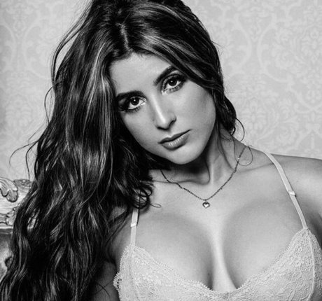 Foto desnuda filtrada de OnlyFans de Estefania Sierra