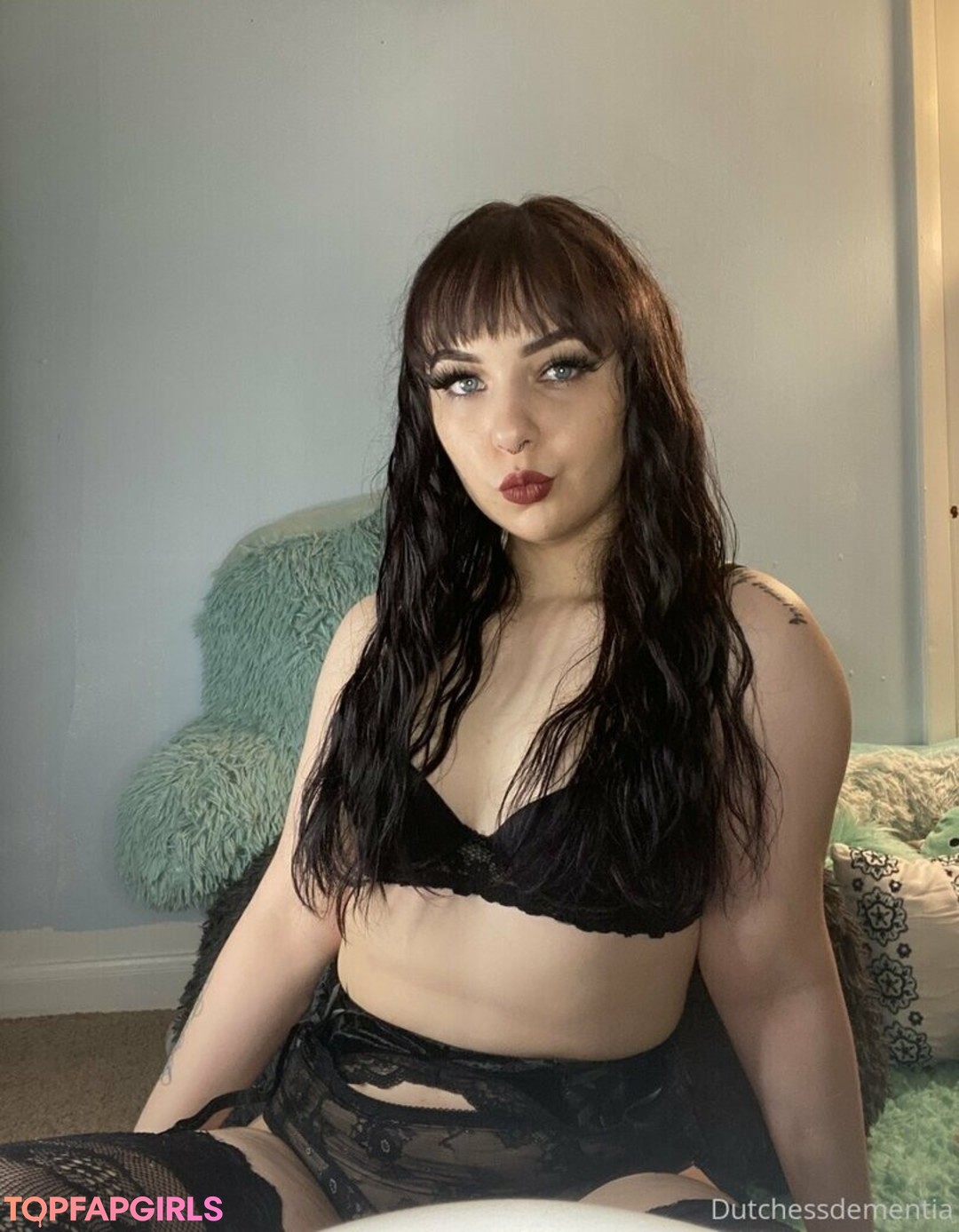 Foto desnuda filtrada de OnlyFans de Dutchess Dementia #24 Foto desnuda filtrada de OnlyFans de Dutchess Dementia #24