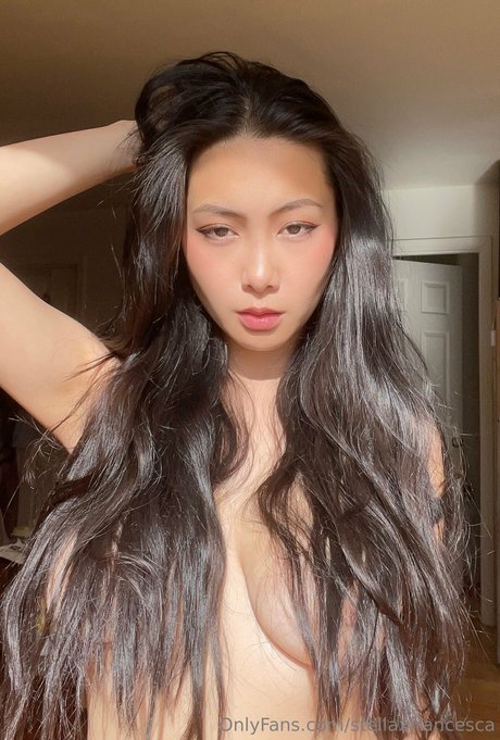 Foto desnuda filtrada de OnlyFans de Stella Francesca