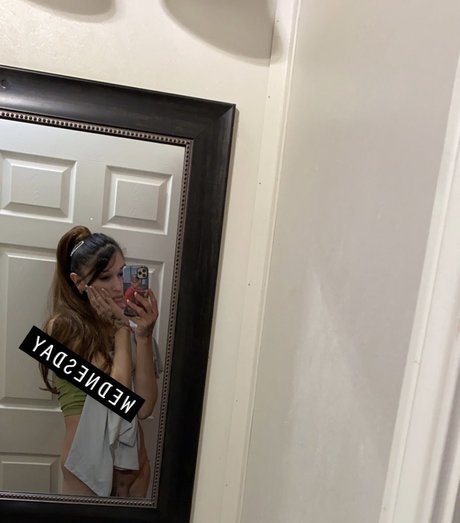 Foto desnuda filtrada de OnlyFans de Tiffany Botello