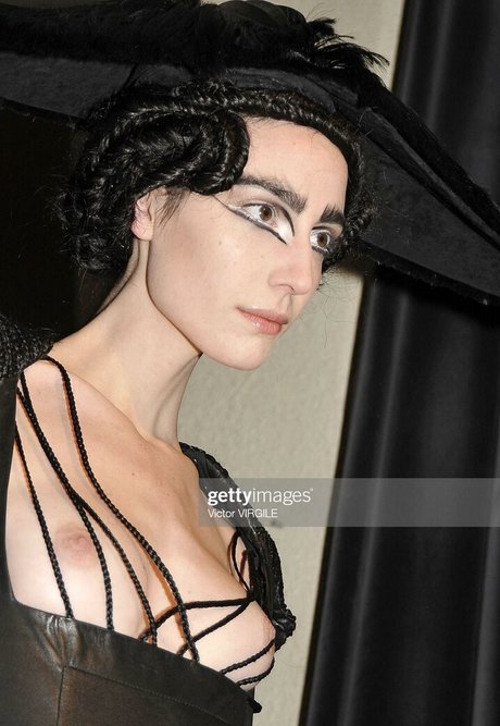 Amelie Lens