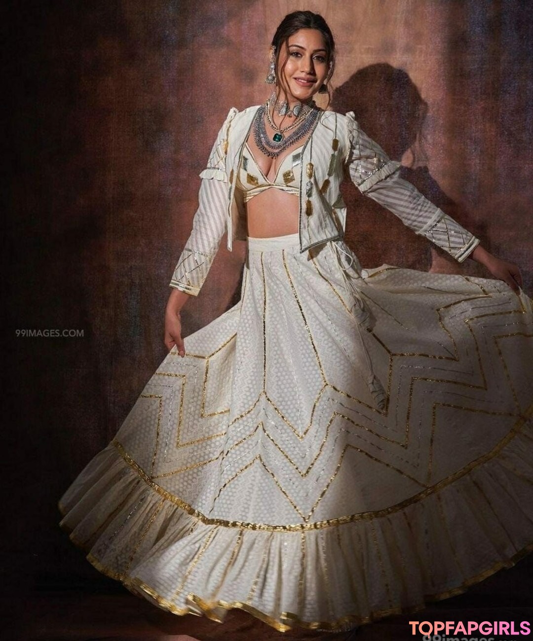 Foto desnuda filtrada de OnlyFans de Surbhi Chandna #269 Foto desnuda filtrada de OnlyFans de Surbhi Chandna #269