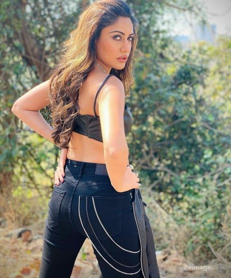 Foto desnuda filtrada de OnlyFans de Surbhi Chandna