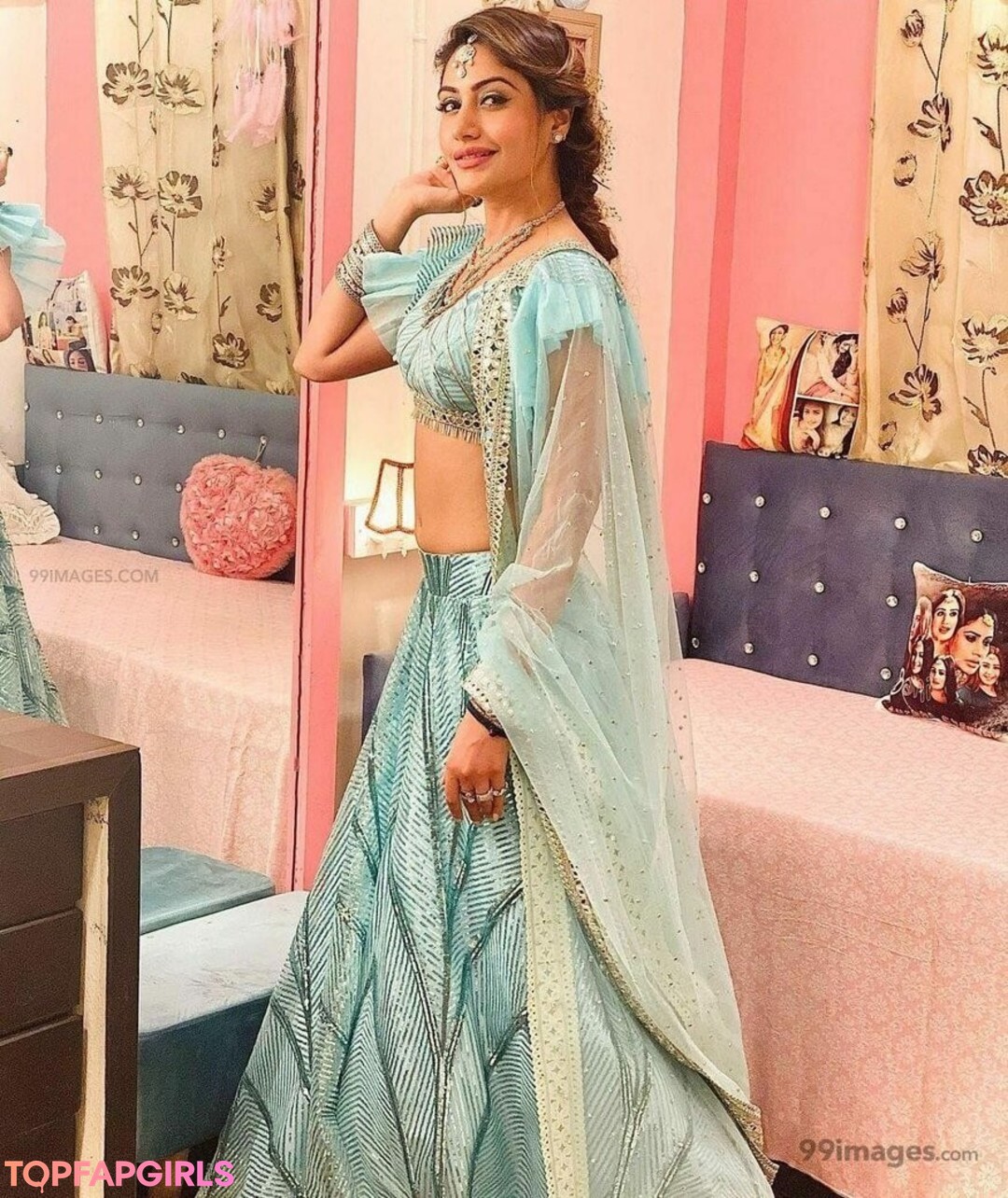Foto desnuda filtrada de OnlyFans de Surbhi Chandna #456 Foto desnuda filtrada de OnlyFans de Surbhi Chandna #456