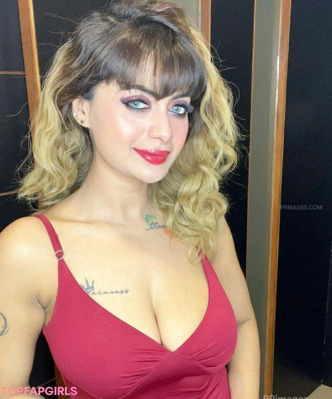 Foto desnuda filtrada de OnlyFans de Suhaani Laskar #200 Foto desnuda filtrada de OnlyFans de Suhaani Laskar #200