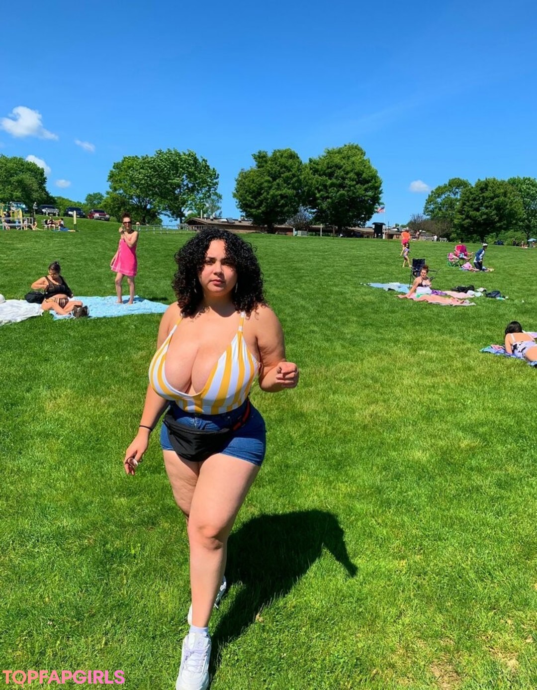 Foto desnuda filtrada de OnlyFans de Deanelizyunes #46 Foto desnuda filtrada de OnlyFans de Deanelizyunes #46