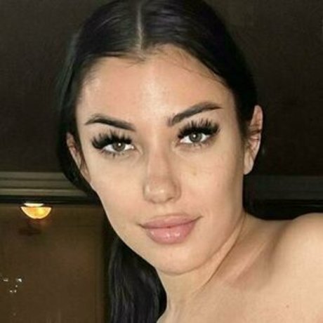 Foto desnuda filtrada de OnlyFans de Glowupwithmeg