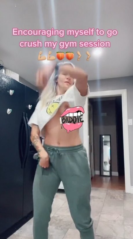 Barbiewants2hype
